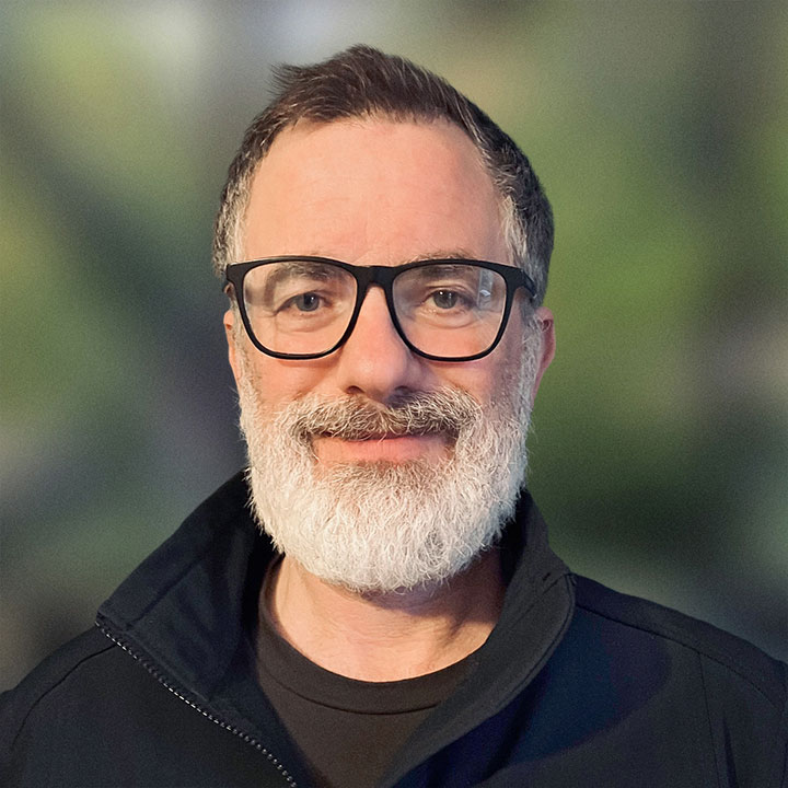 Headshot of Matthew Daniels