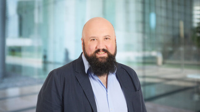 Headshot of Rob Rowlands