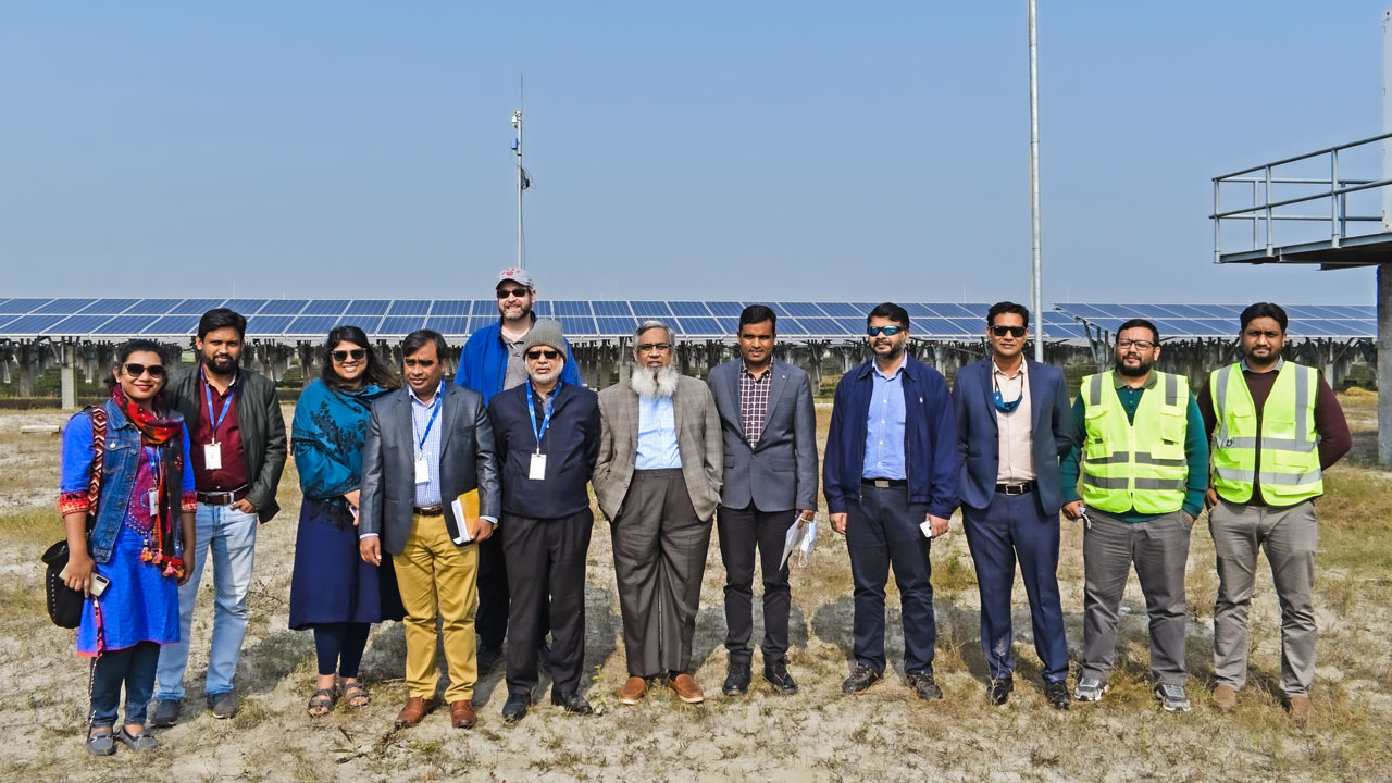 Tetra Tech’s BADGE team visits a 35 megawatt solar power plant in Bangladesh