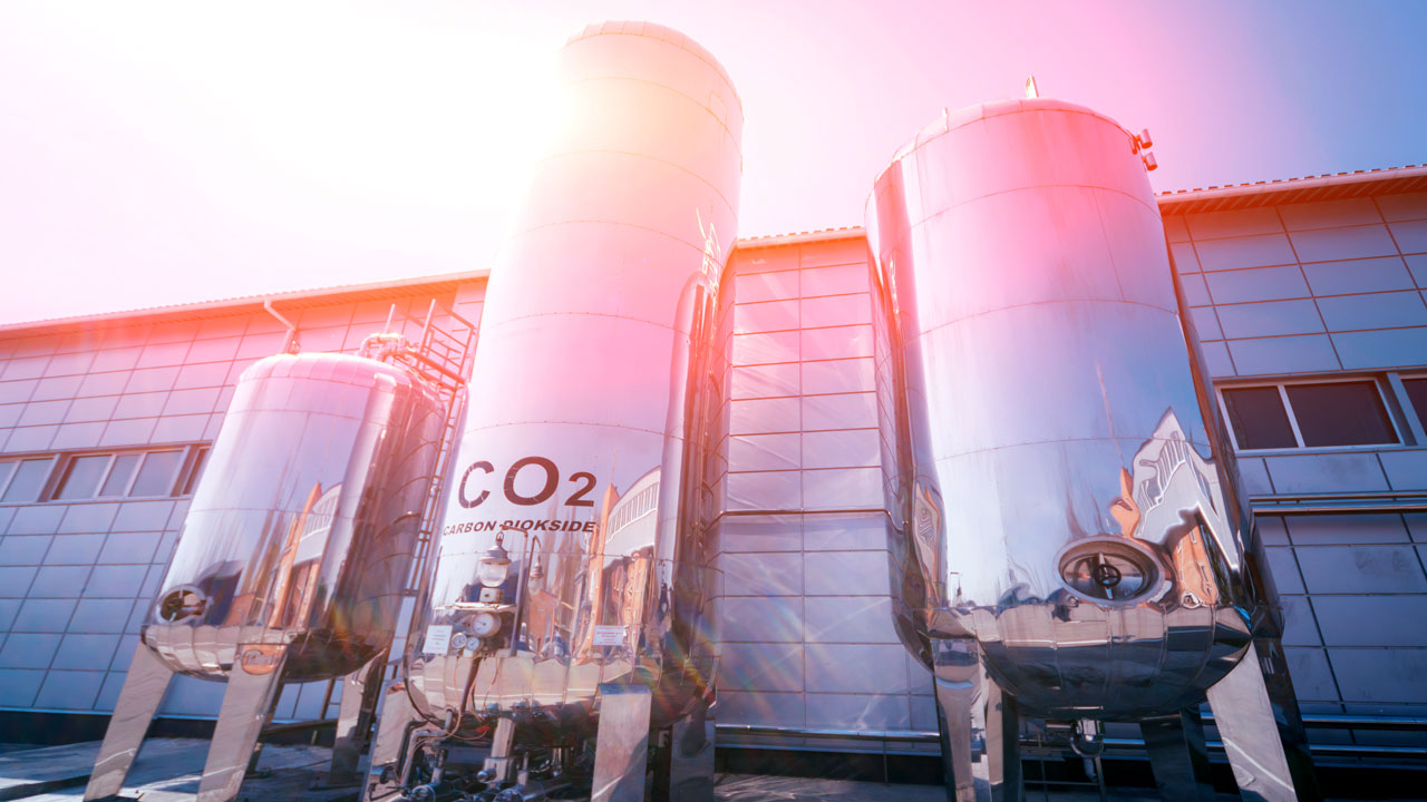 CO2 storage tanks