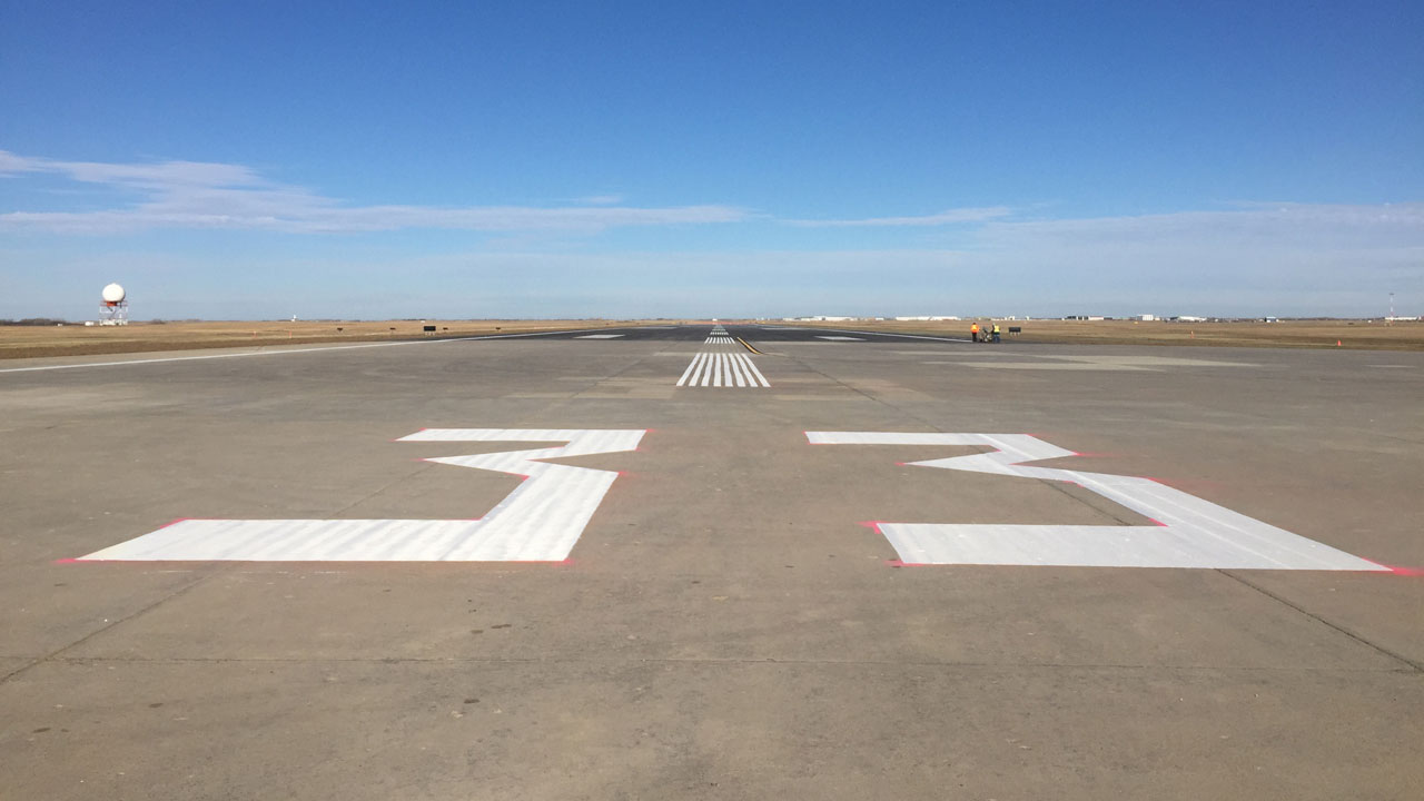 Runway 15-33 Rehabilitation at Saskatoon International Airport