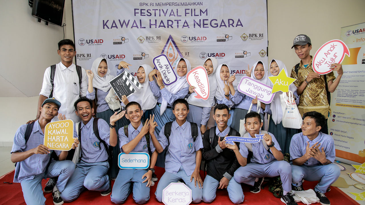 High school students enthusiastically participate in the BPK Film Festival