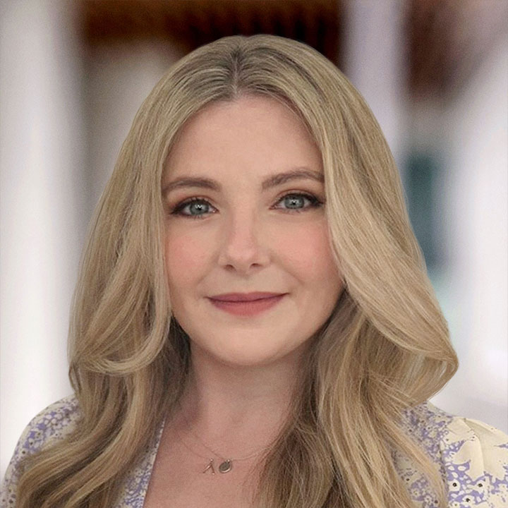 Headshot of Zoe Moreland