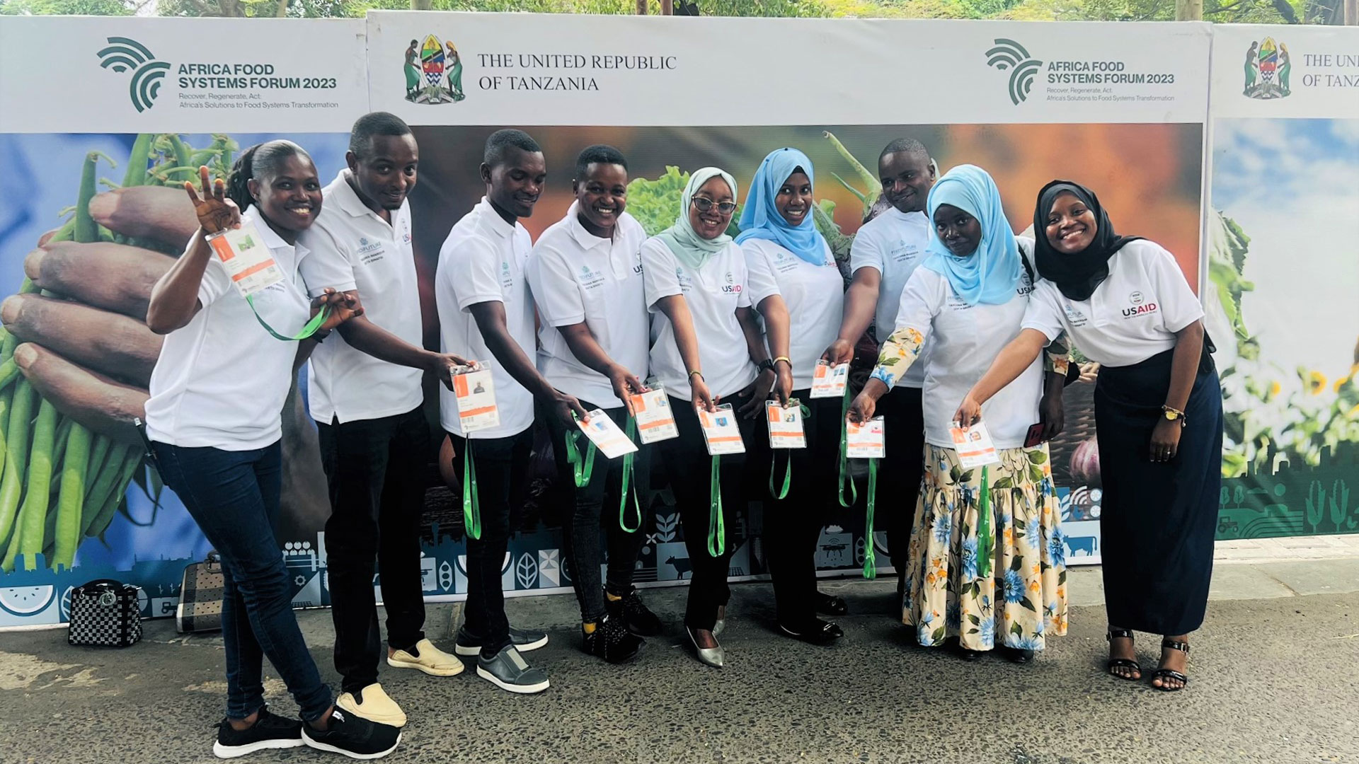 Youth Entrepreneurs' participate in the 2023 Africa Food Systems Forum. The project supported 10 youth attendees to improve their agribusinesses