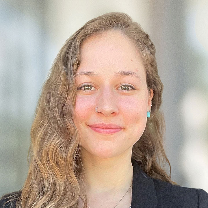 Headshot of Nicole Mallett