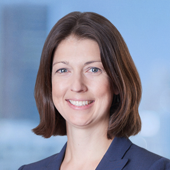 Headshot of Kelly Knee