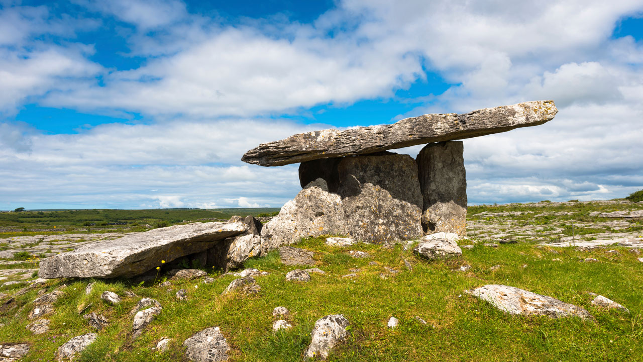 Poulnabrone Dolmen a large megalithic stone tomb   