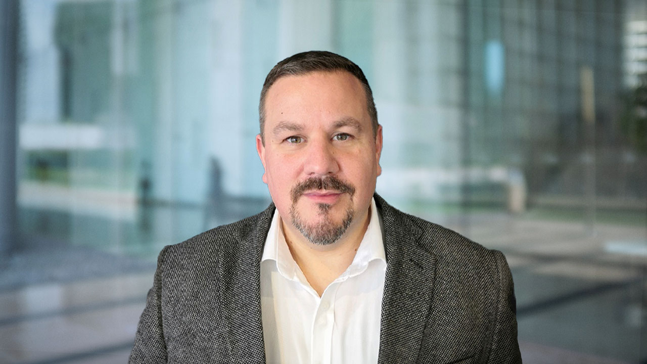 Headshot of Duncan Gibb