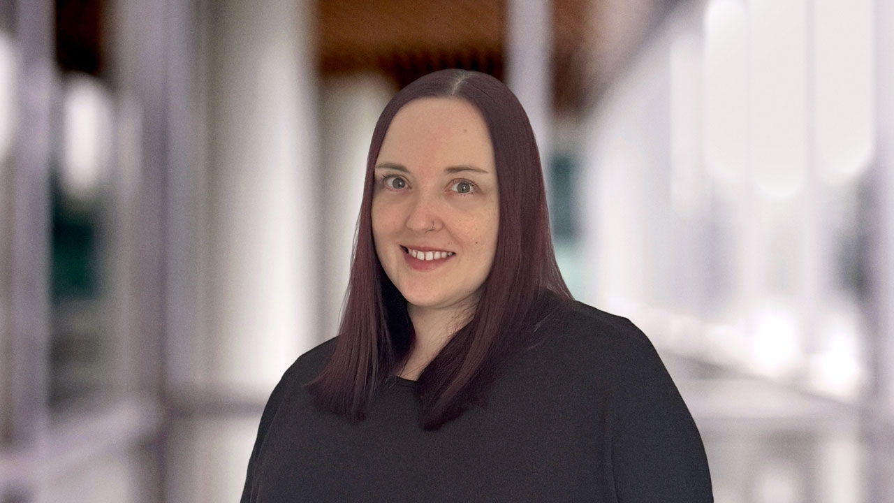 Headshot of Hayley Gibson