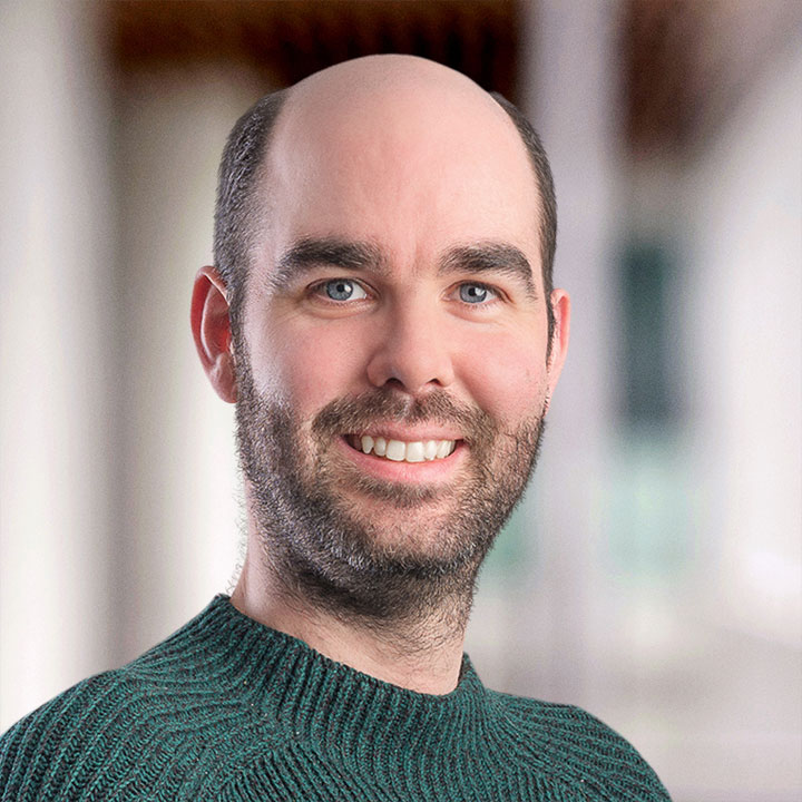 Headshot of Julian Hartman
