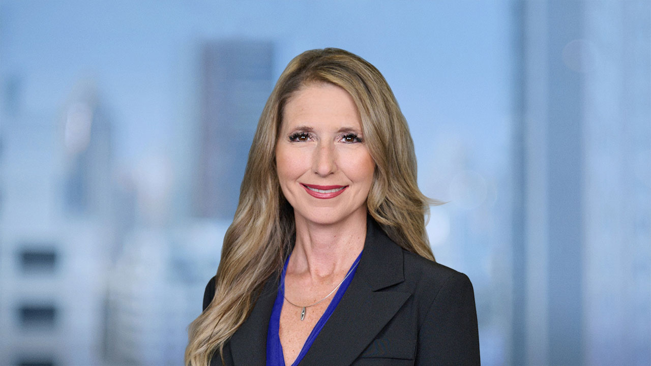 Headshot of Gloria Meola
